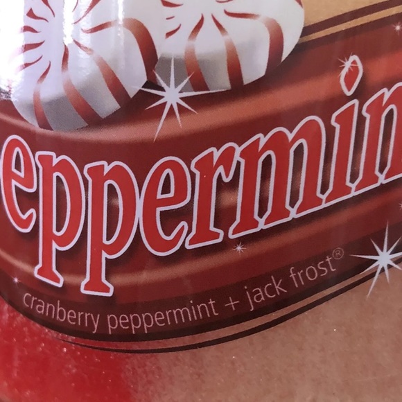 Yankee Candle Retired Peppermint Swirls Cranberry Peppermint and Jack Frost - Picture 4 of 6